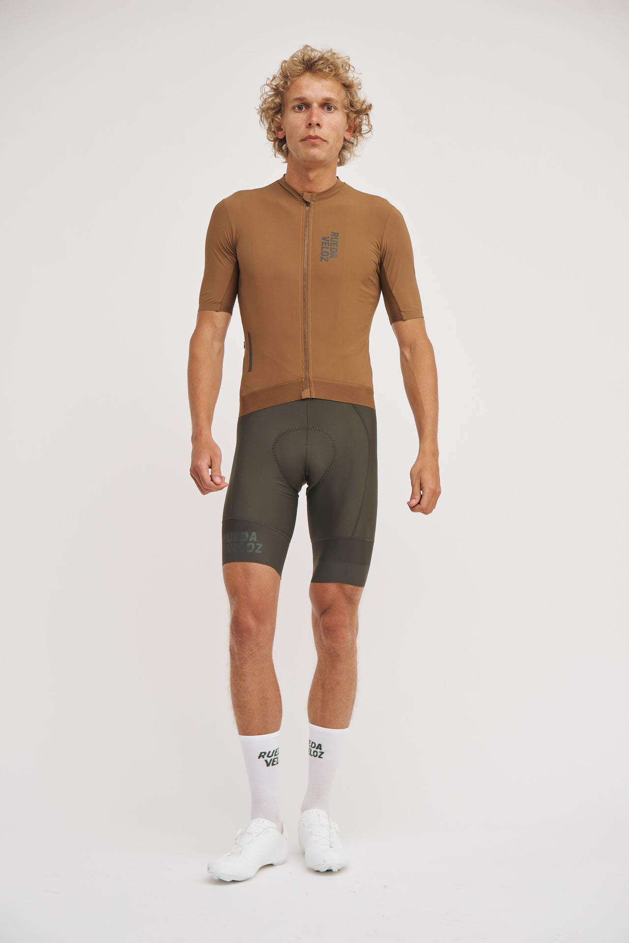 Herrpaket: Bibs + Kortärmad Tröja + Strumpor